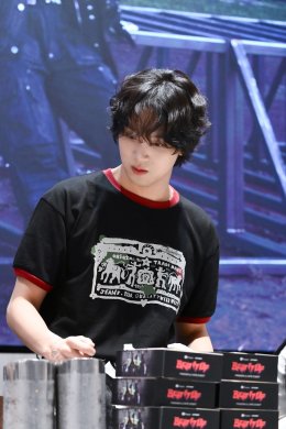 NCT DREAM (เอ็นซีที ดรีม) ชนะใจแฟนคลับชาวไทยแบบอยู่หมัดด้วยกิจกรรมสุดเอ็กซ์คลูซีฟ "Shopee x NCT DREAM 'Beat It Up' FANSIGN & CAFE EVENT" ภายใต้ความร่วมมือของ SM True (เอสเอ็ม ทรู) กับ Shopee (ช้อปปี้)